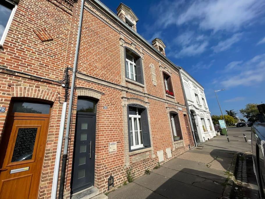 4 Chambres - Grande Maison - Parking - Jardin Amiens Exterior foto